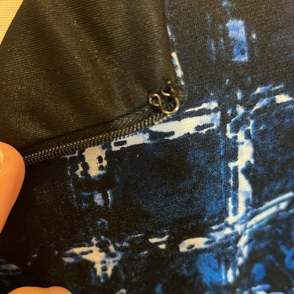 WHBM Black & Blue sheath dress - Picture 3 of 11